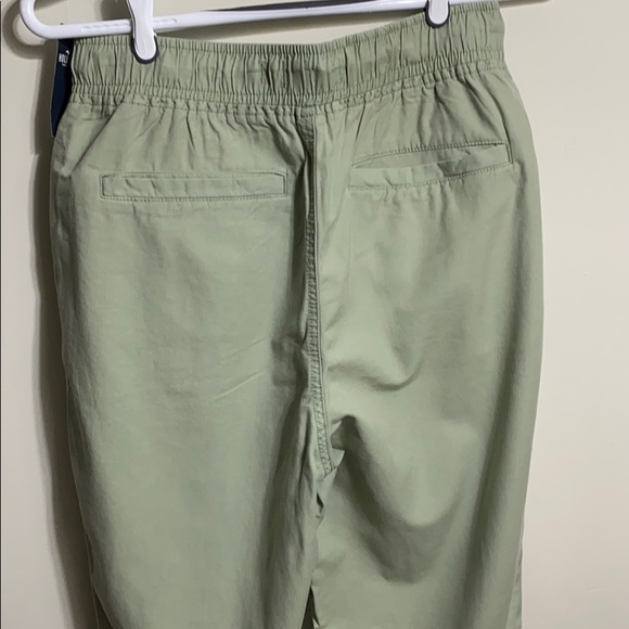 NWT - Hollister Ultra High Rise woven joggers - Picture 3 of 9